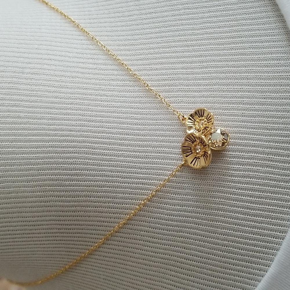 New CoachTea Rose Cluster Pendant Necklace